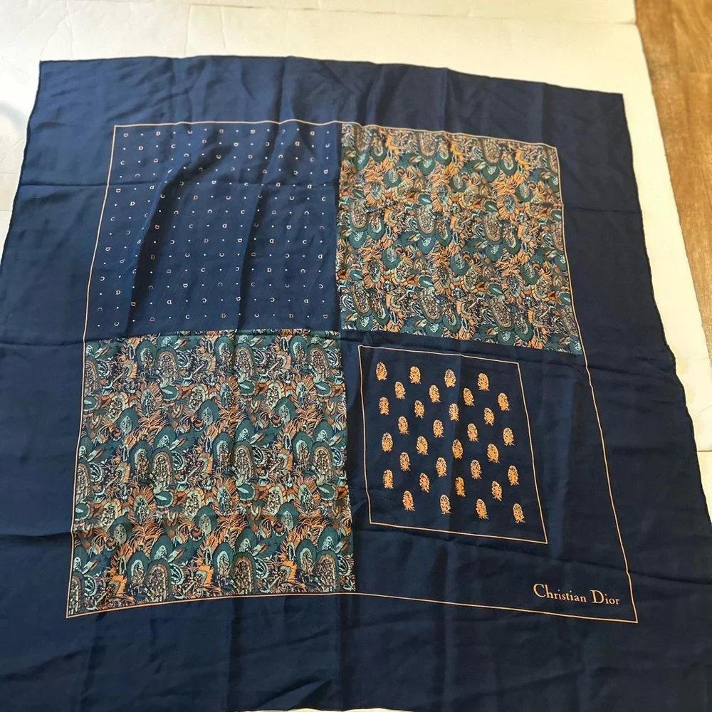 Christian Dior Blue scarf - Picture 5 of 5